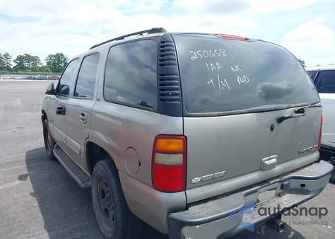 2003 Chevrolet Tahoe Lt из США, поврежденный, VIN 1GNEC13Z33R250658